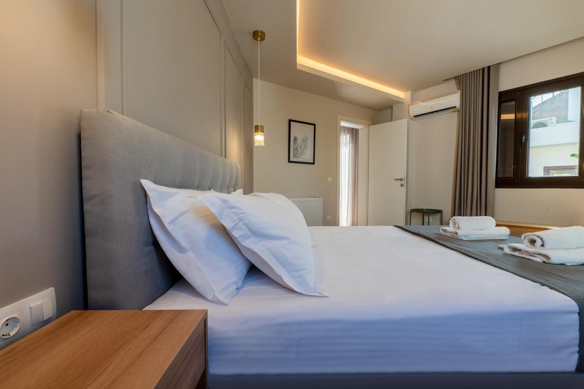 Live Life Plaka Apartment Афины Экстерьер фото