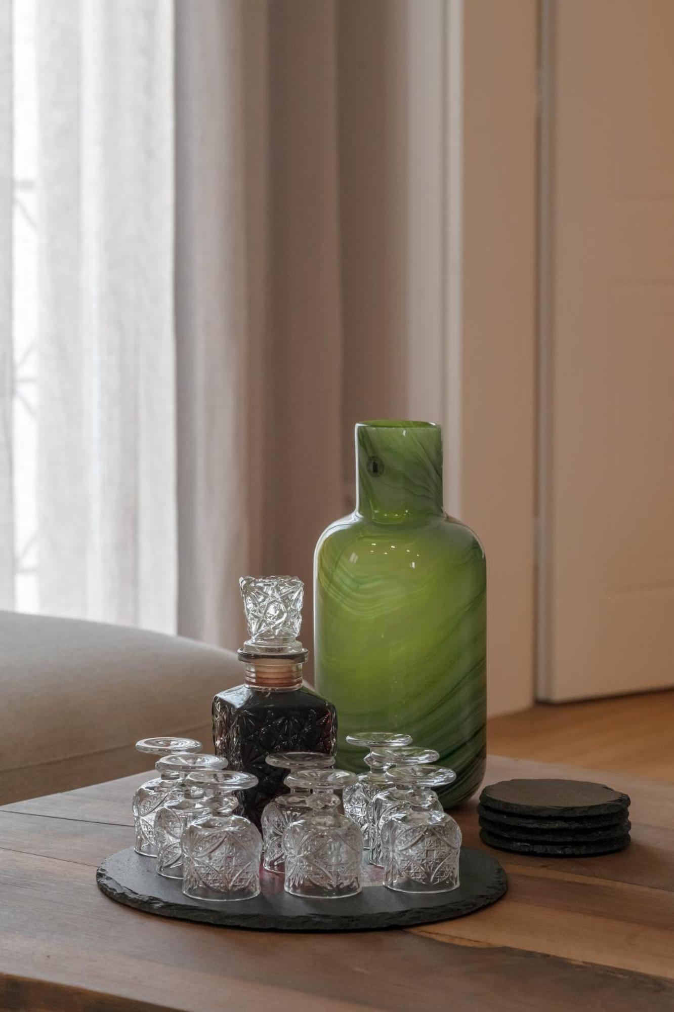 Live Life Plaka Apartment Афины Экстерьер фото