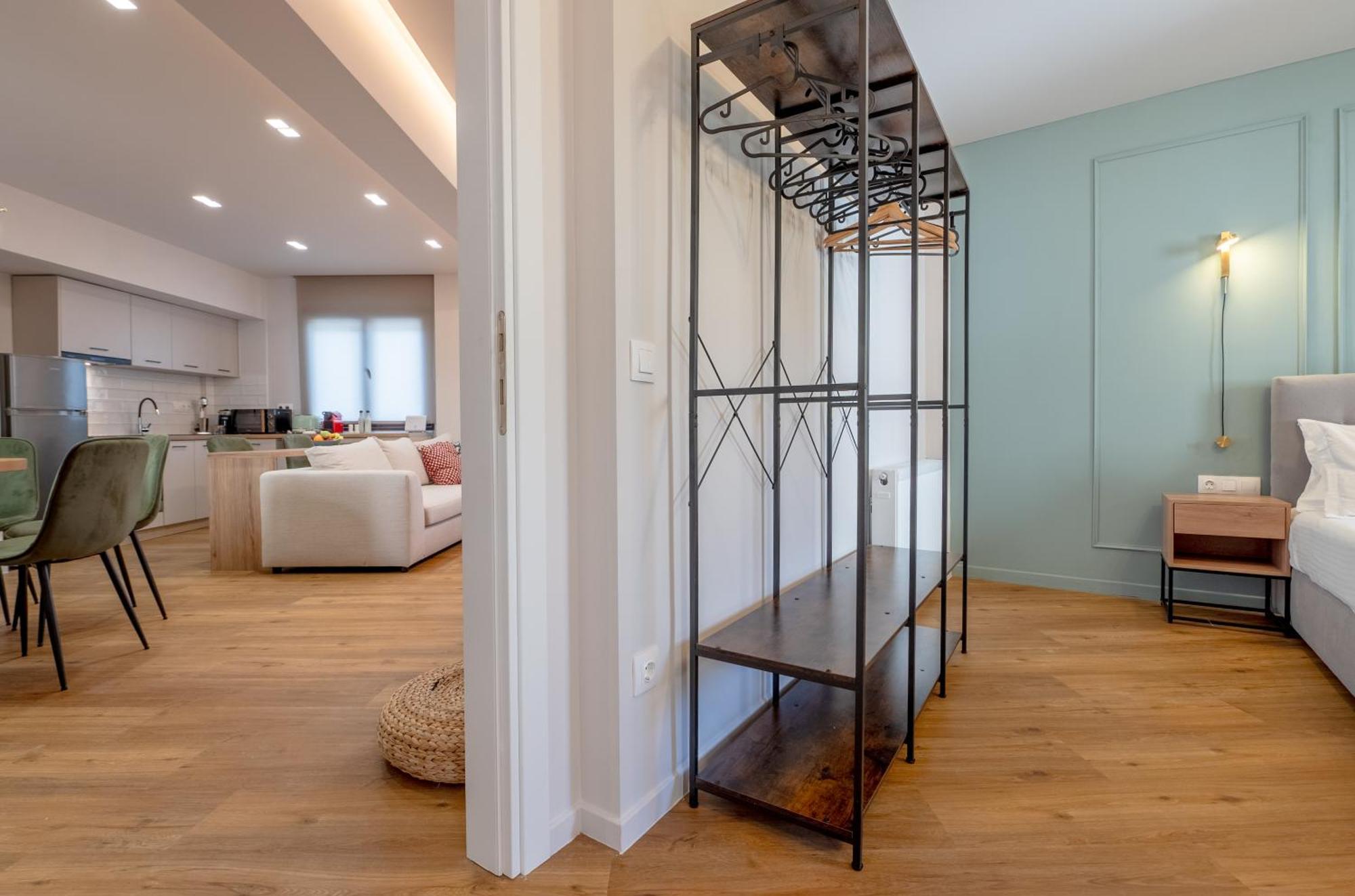 Live Life Plaka Apartment Афины Экстерьер фото