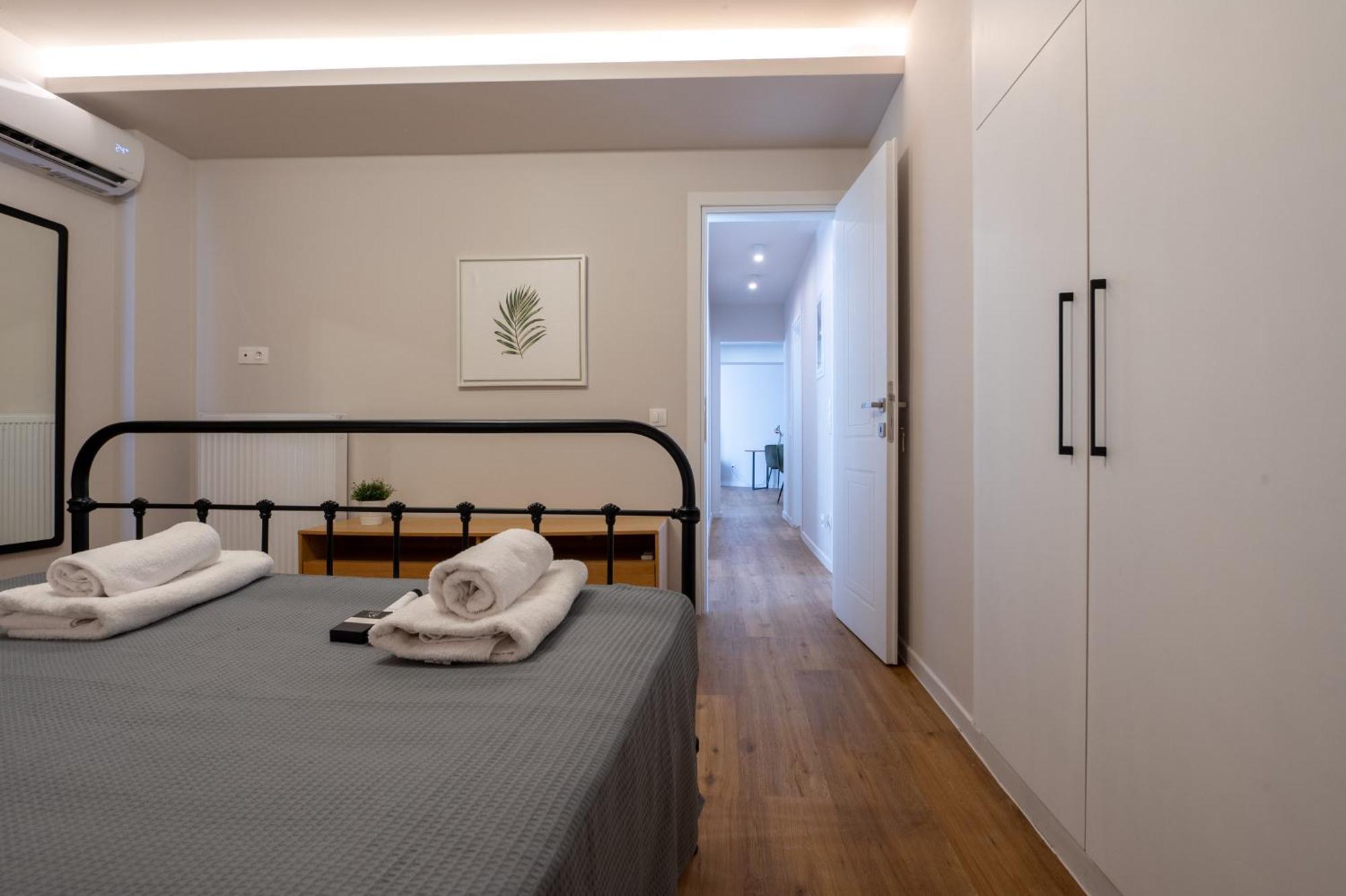 Live Life Plaka Apartment Афины Экстерьер фото