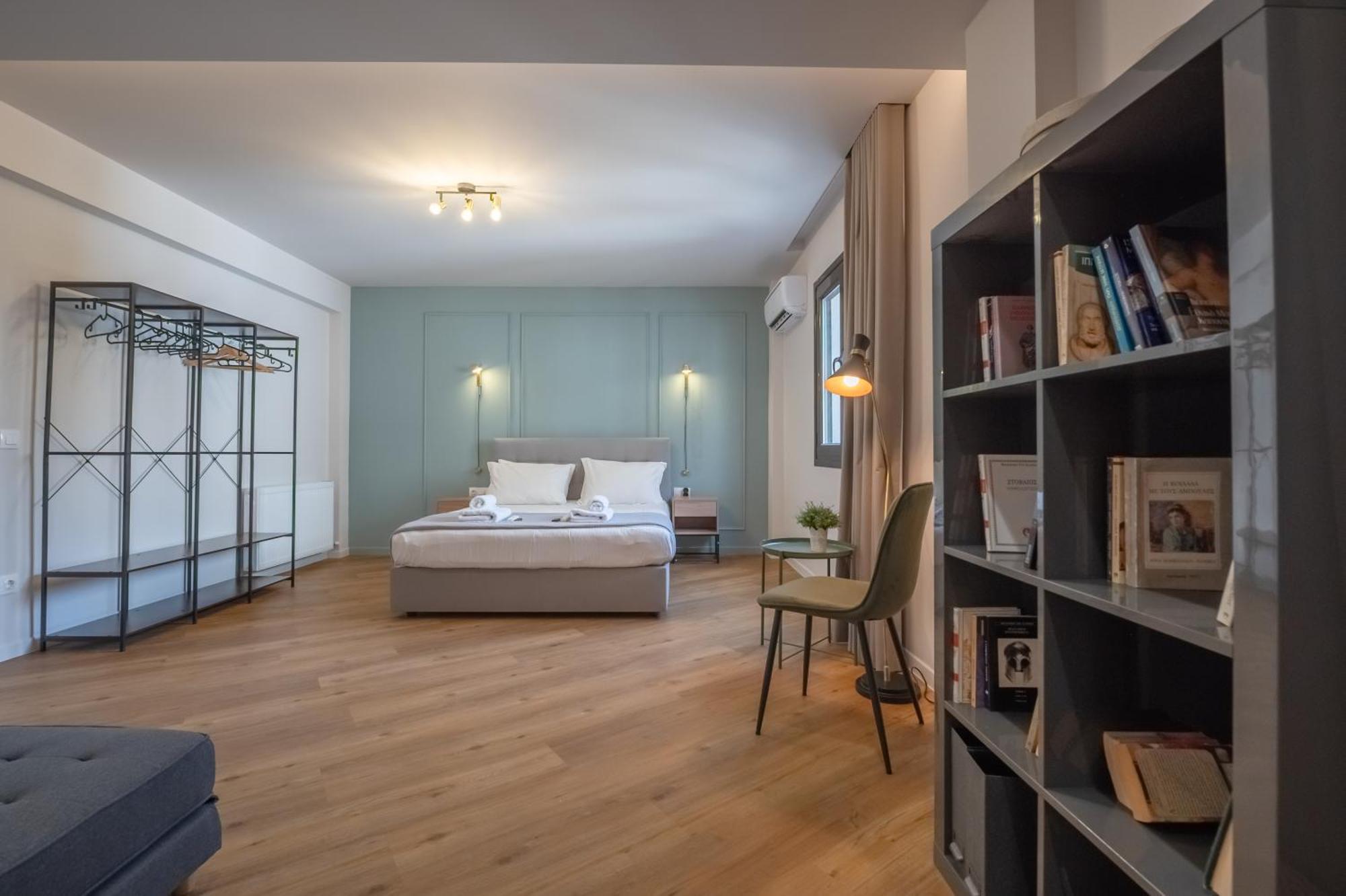 Live Life Plaka Apartment Афины Экстерьер фото