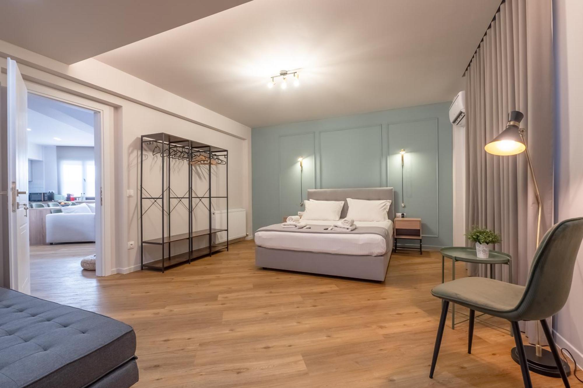 Live Life Plaka Apartment Афины Экстерьер фото